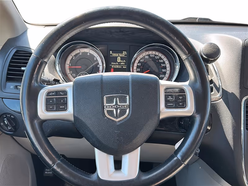 2016 Dodge Grand Caravan Crew