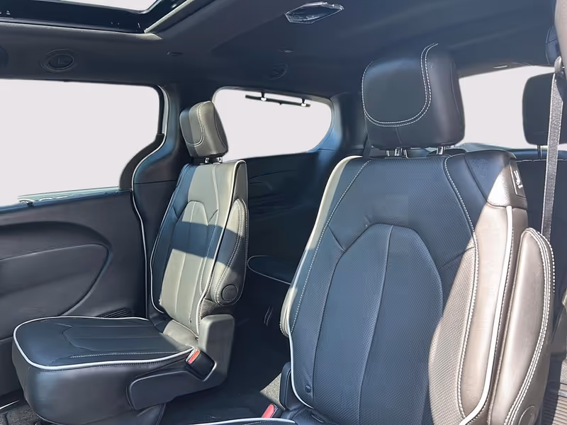 2027 Chrysler Pacifica Limited