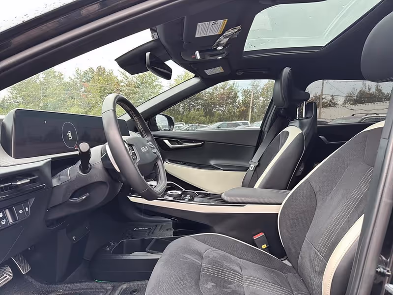 2024 Kia EV6 Land w/GT-Line Pkg 1