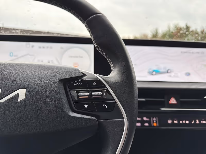 2024 Kia EV6 Land w/GT-Line Pkg 1