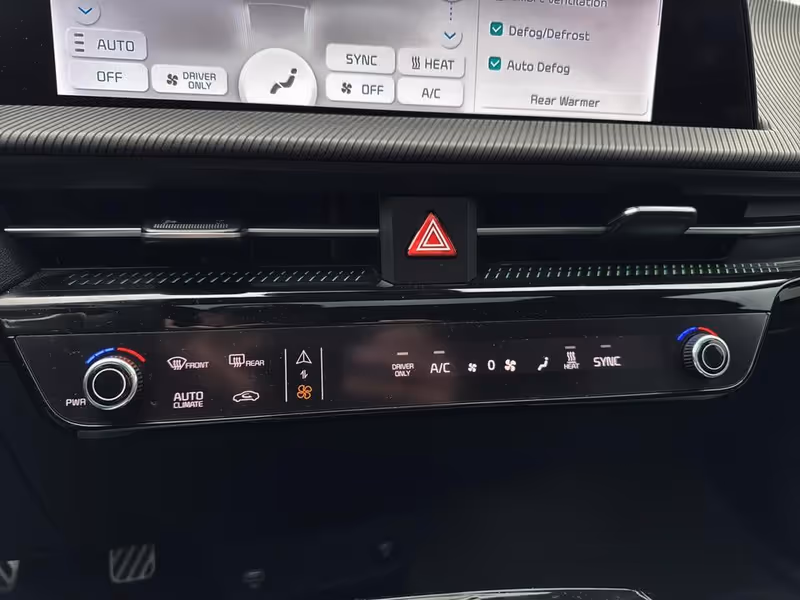2024 Kia EV6 Land w/GT-Line Pkg 1