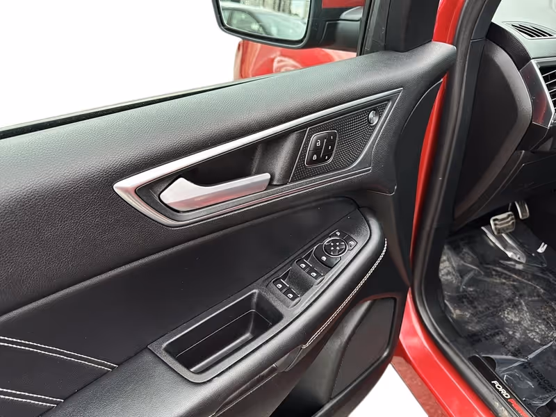 2023 Ford Edge ST