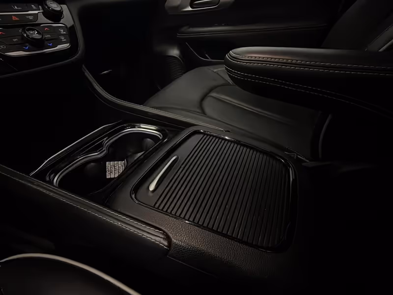 2024 Chrysler Pacifica Hybrid Premium S Appearance