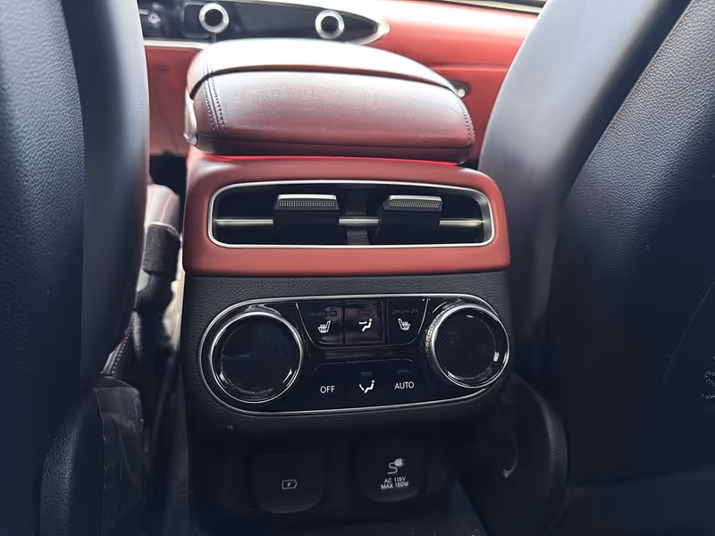 2022 Genesis GV70 2.5T Prestige