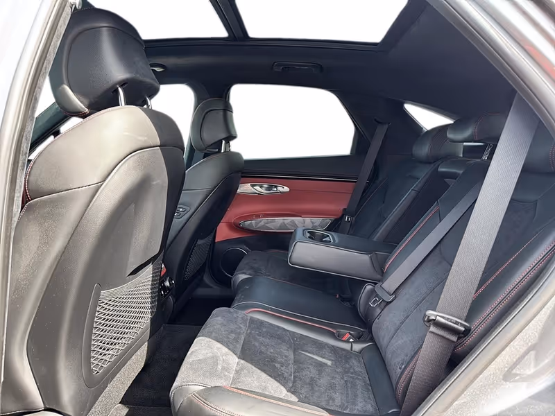 2022 Genesis GV70 2.5T Prestige