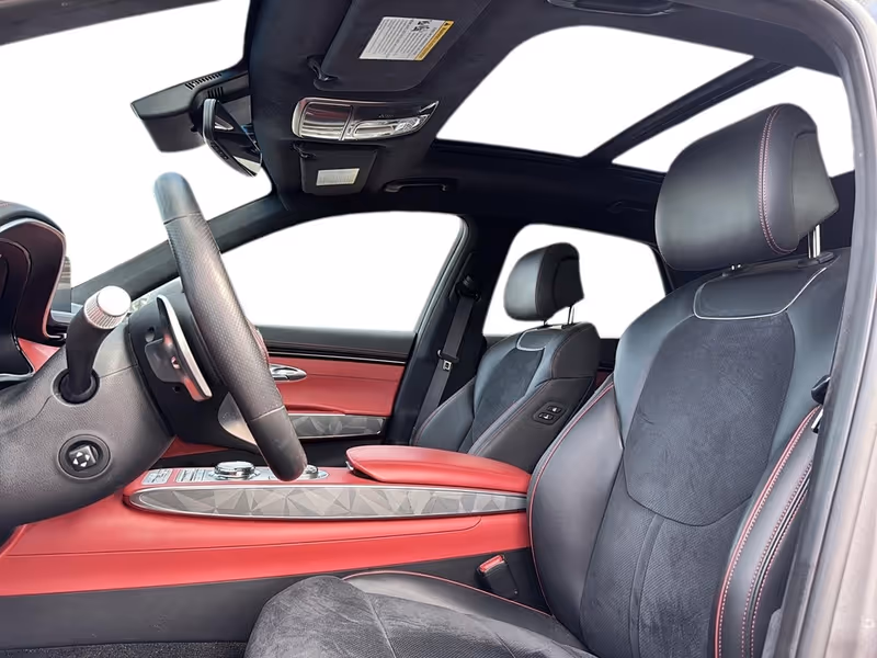 2022 Genesis GV70 2.5T Prestige