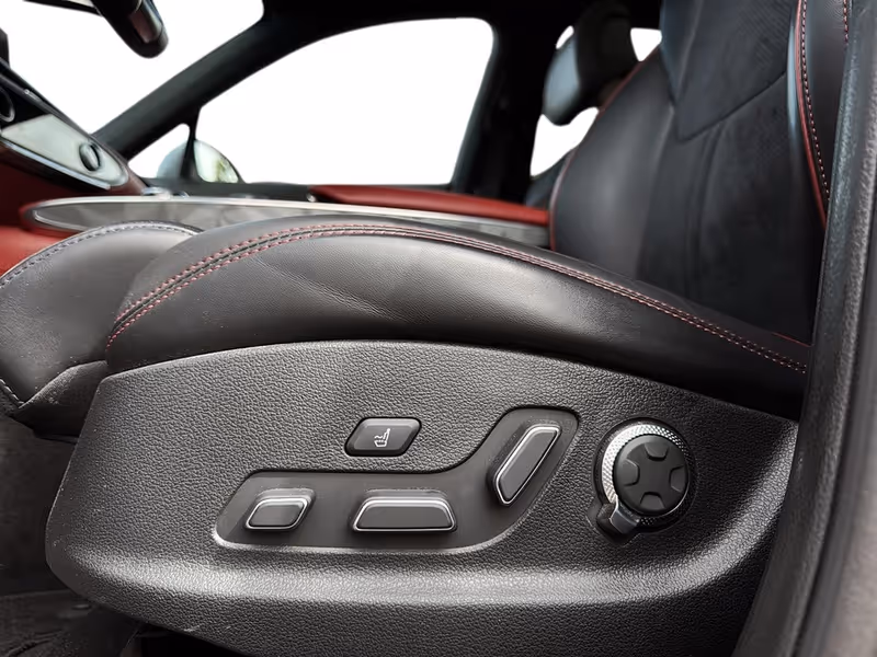 2022 Genesis GV70 2.5T Prestige