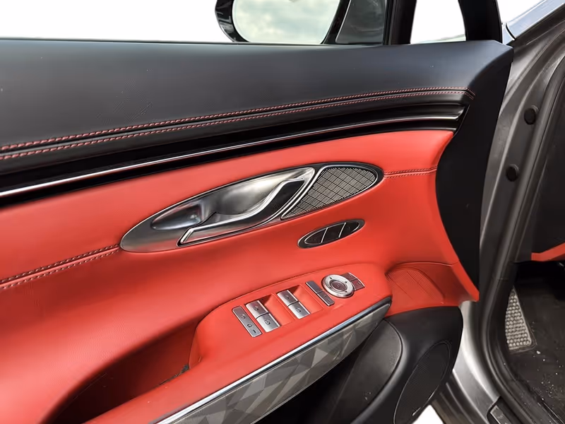 2022 Genesis GV70 2.5T Prestige