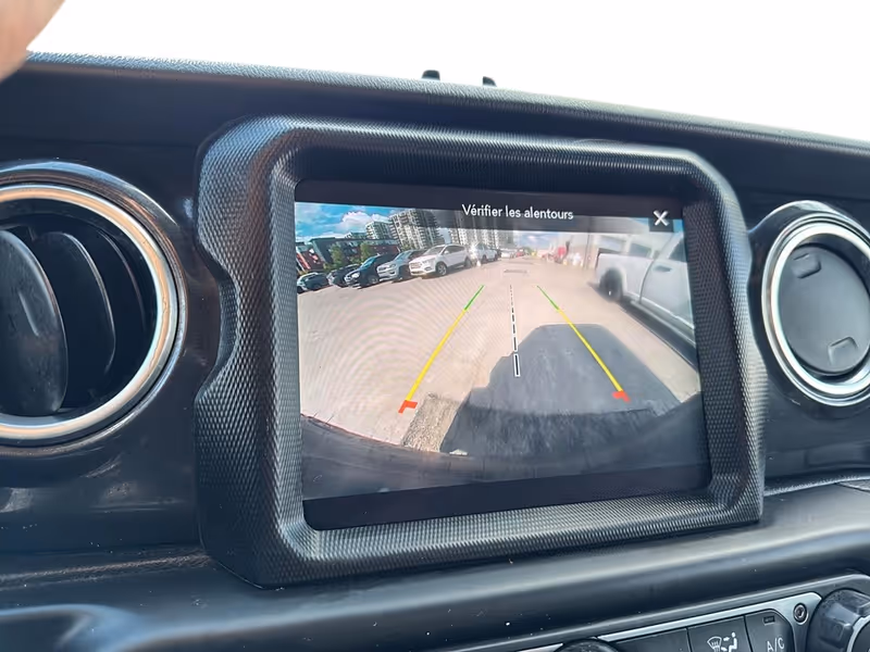 2022 Jeep Wrangler Unlimited Sahara Altitude