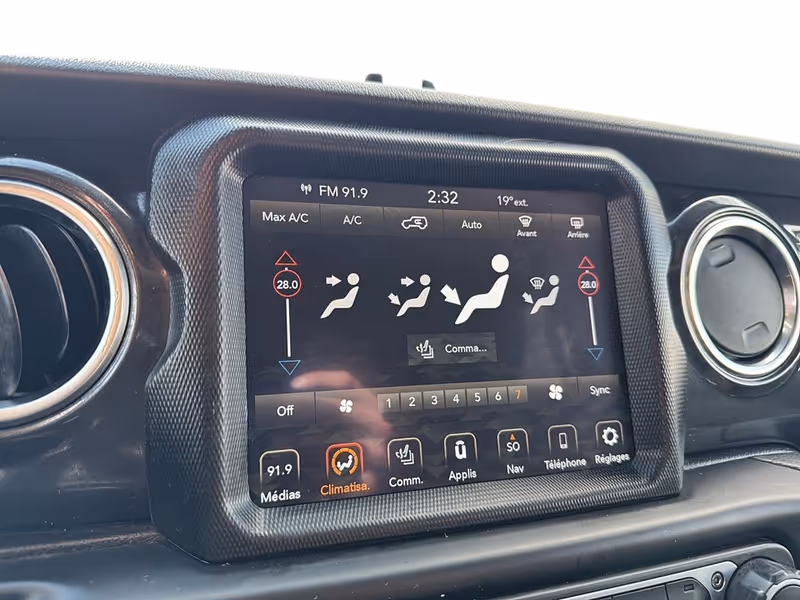 2022 Jeep Wrangler Unlimited Sahara Altitude