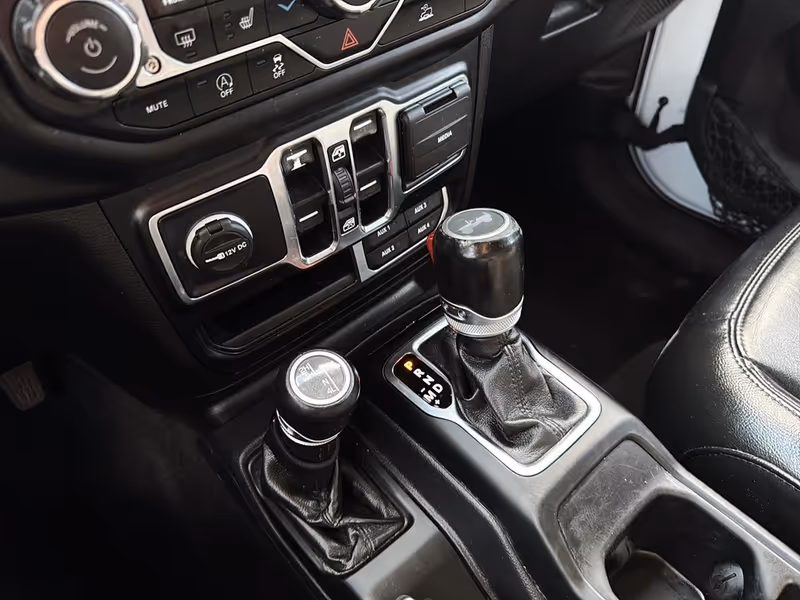 2022 Jeep Wrangler Unlimited Sahara Altitude