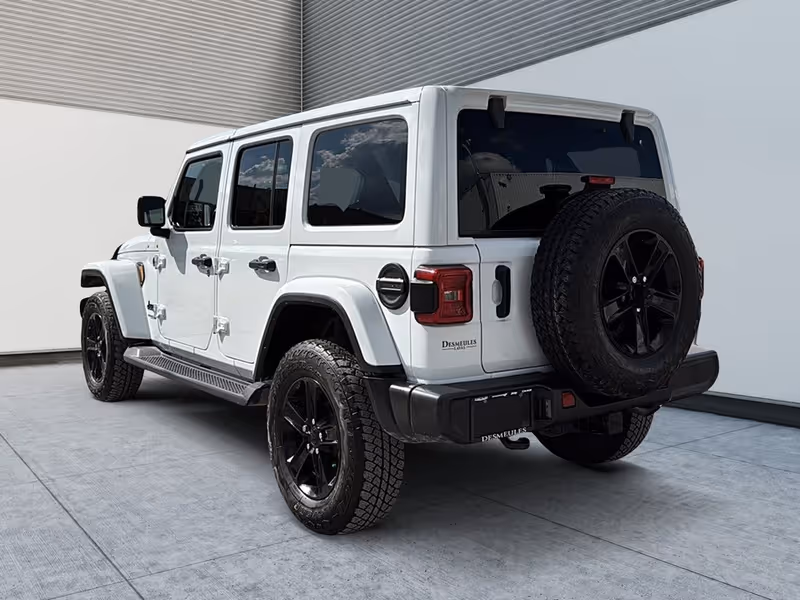 2022 Jeep Wrangler Unlimited Sahara Altitude