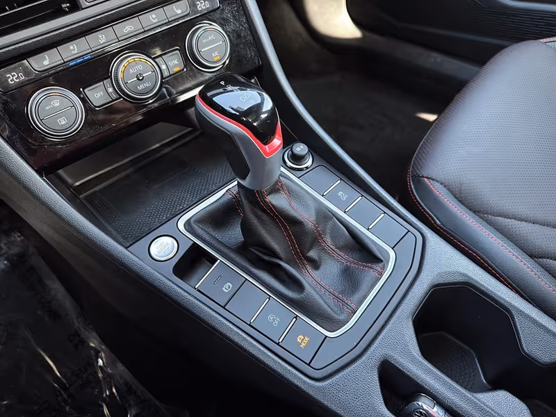 2024 Volkswagen Jetta GLI Autobahn