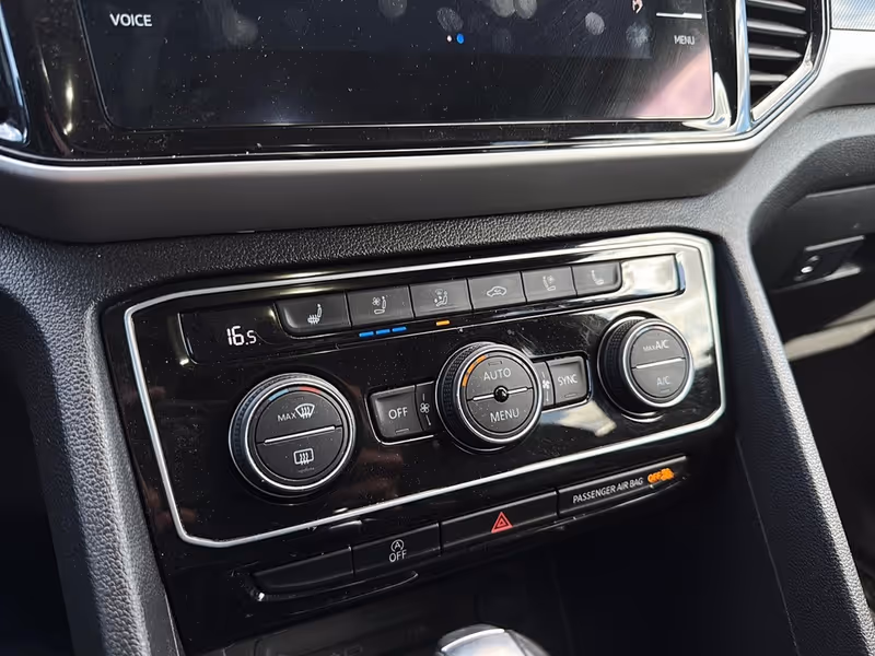 2022 Volkswagen Atlas Cross Sport Execline