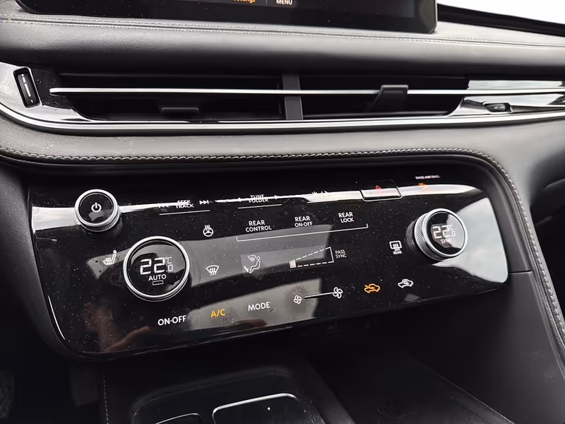 2024 INFINITI QX60 PURE