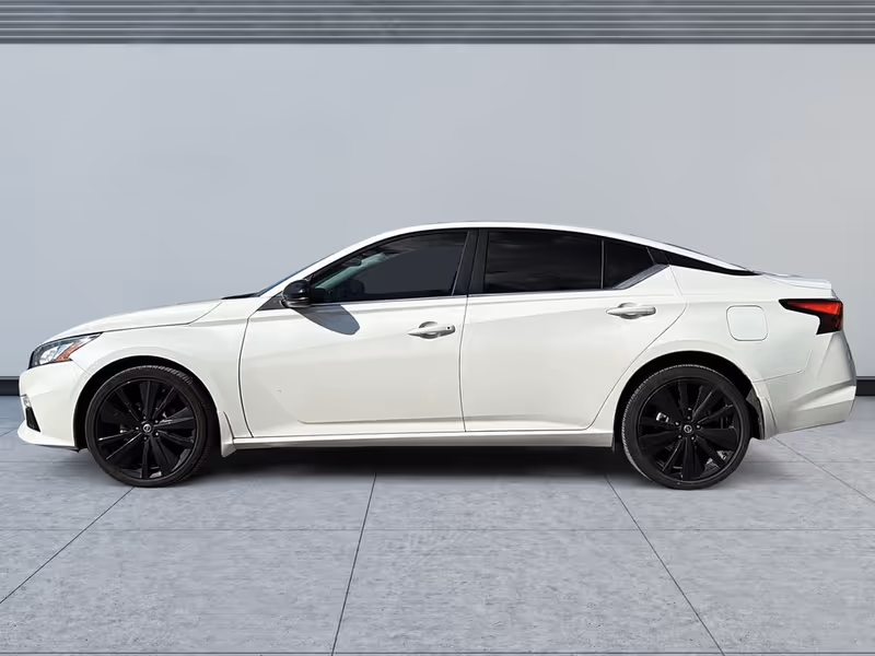 2022 Nissan Altima 2.5 SR Midnight Edition