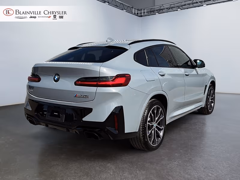 2023 BMW X4 M40i