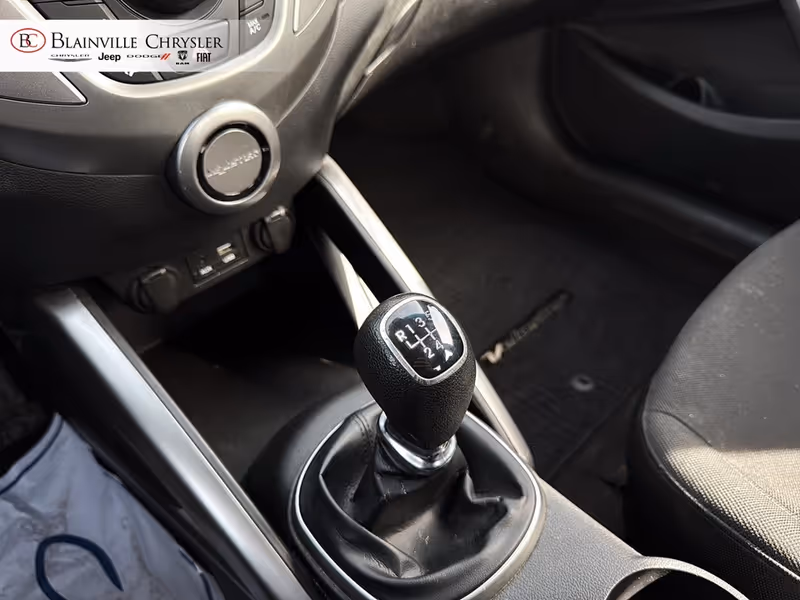 2016 Hyundai Veloster 3dr Cpe Man