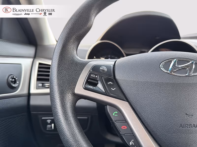 2016 Hyundai Veloster 3dr Cpe Man