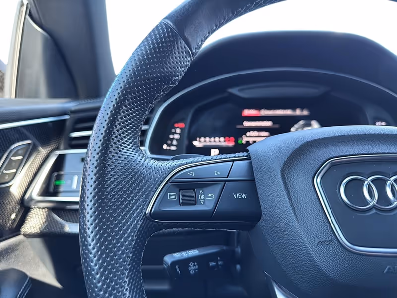 2023 Audi SQ8 Premium Plus