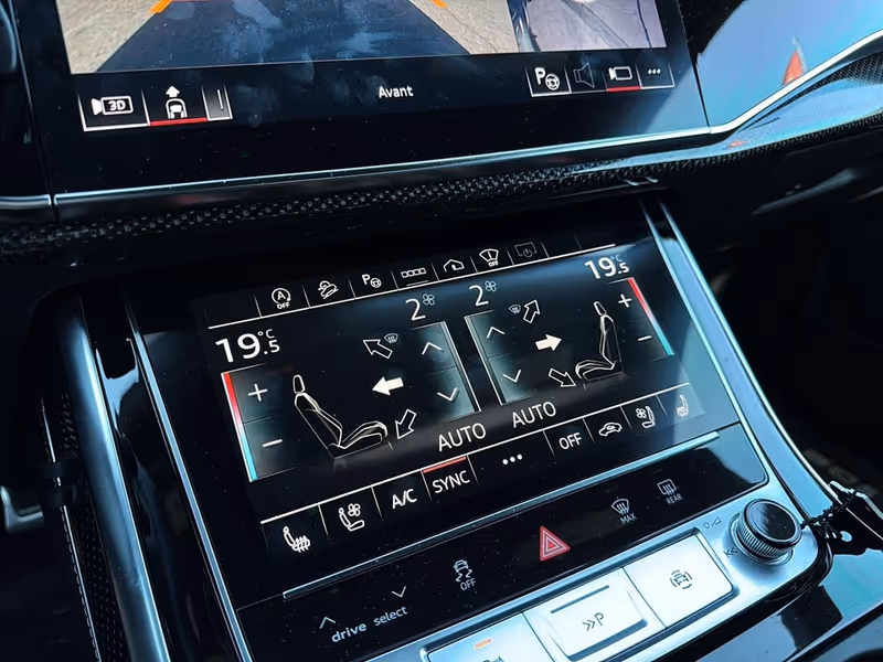 2023 Audi SQ8 Premium Plus