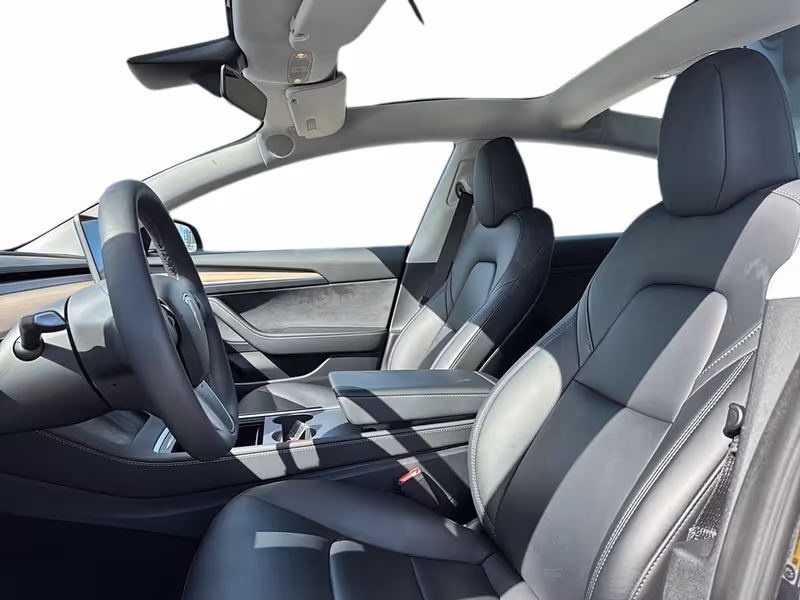 2023 Tesla Model 3 RWD