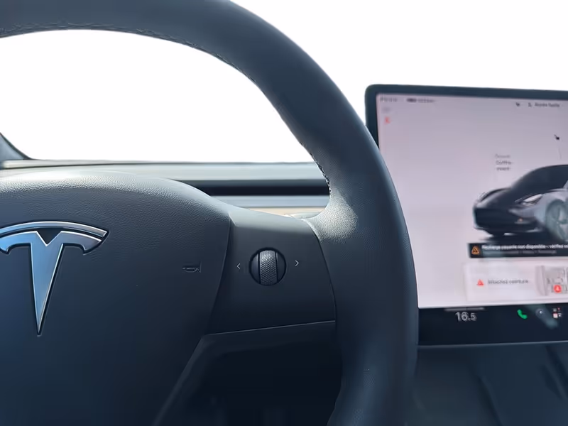 2023 Tesla Model 3 RWD