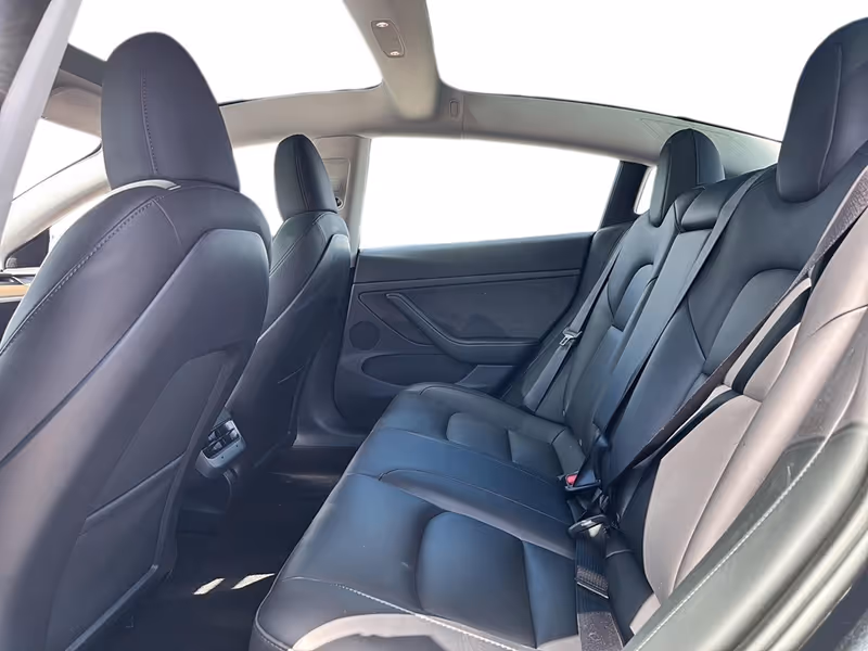2023 Tesla Model 3 RWD