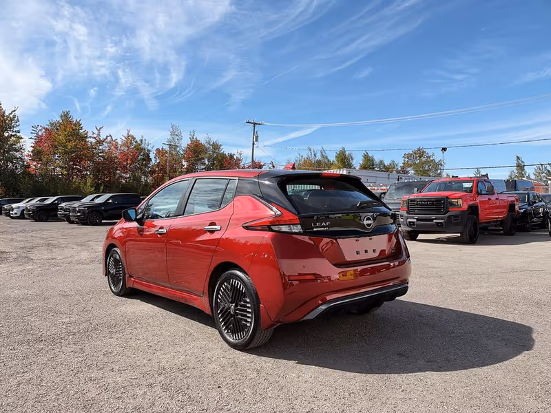 2023 Nissan LEAF SV PLUS