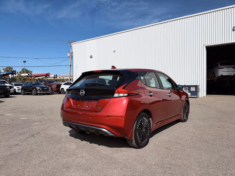 2023 Nissan LEAF SV PLUS