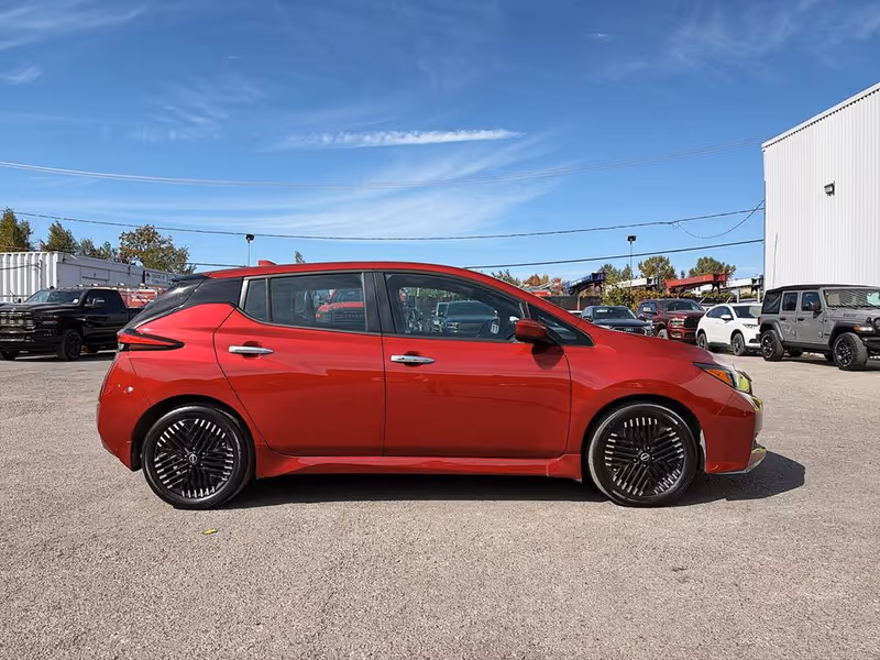 2023 Nissan LEAF SV PLUS