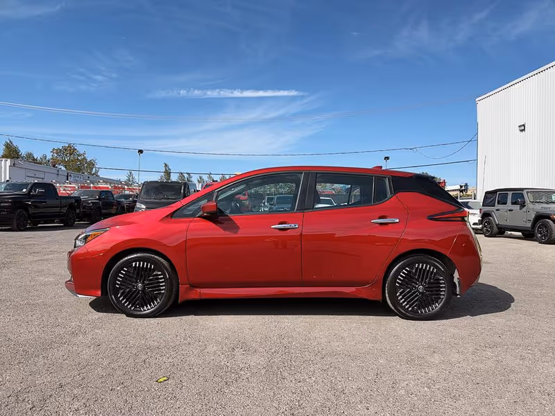 2023 Nissan LEAF SV PLUS