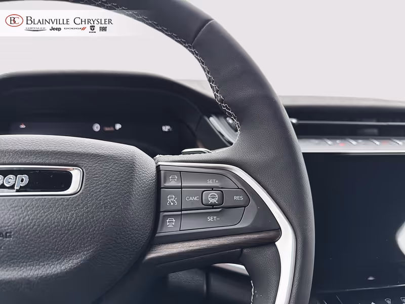 2027 Jeep Grand Cherokee L Laredo Altitude