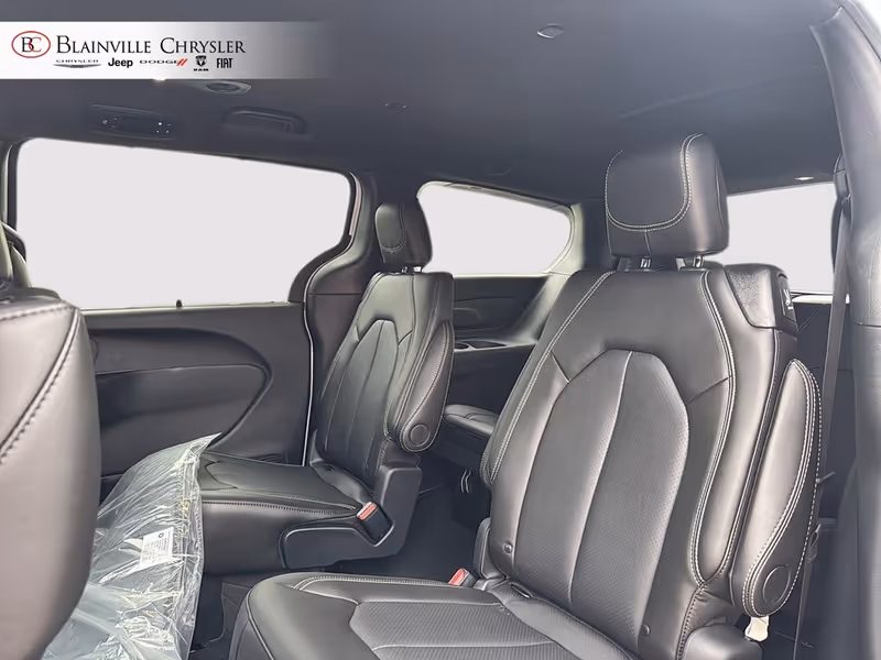 2027 Chrysler Grand Caravan SXT