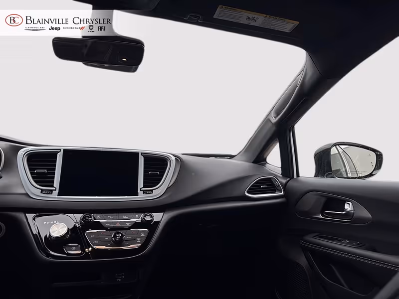 2027 Chrysler Grand Caravan SXT