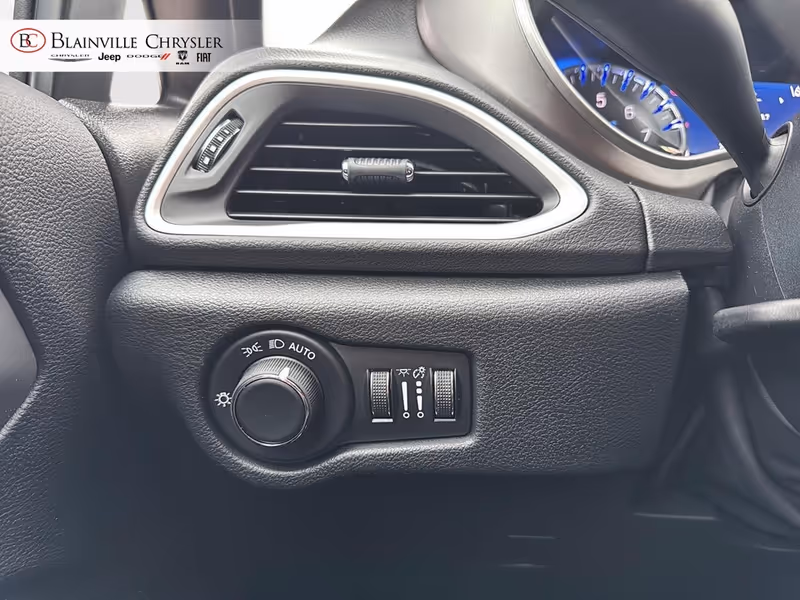 2027 Chrysler Grand Caravan SXT