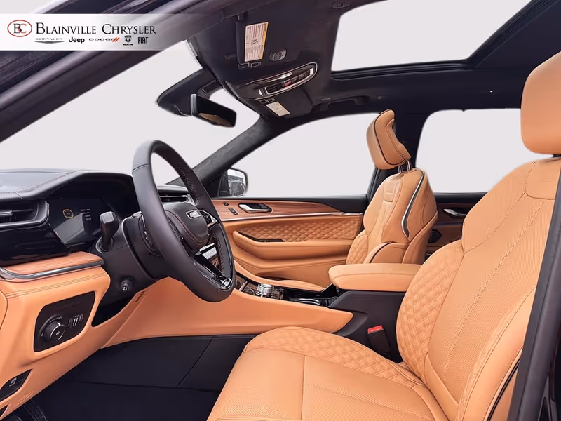 2027 Jeep Grand Cherokee L Laredo Altitude