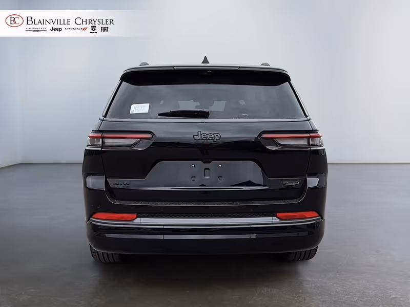 2027 Jeep Grand Cherokee L Laredo Altitude