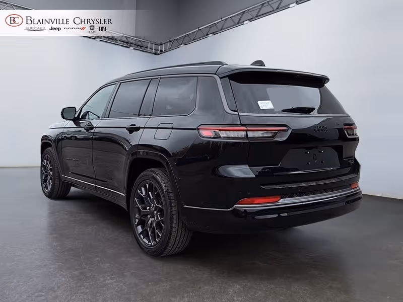 2027 Jeep Grand Cherokee L Laredo Altitude