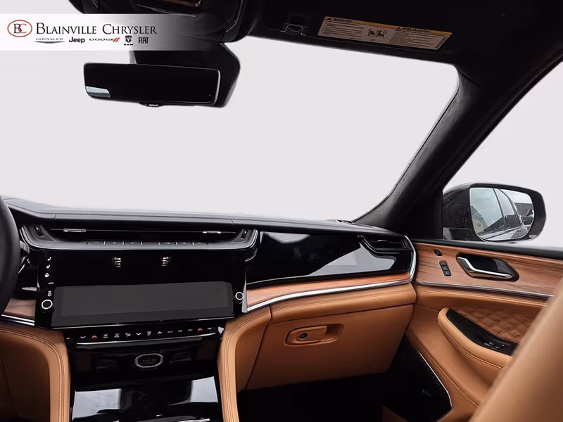 2027 Jeep Grand Cherokee L Laredo Altitude