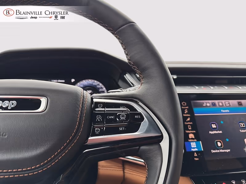 2027 Jeep Grand Cherokee L Laredo Altitude