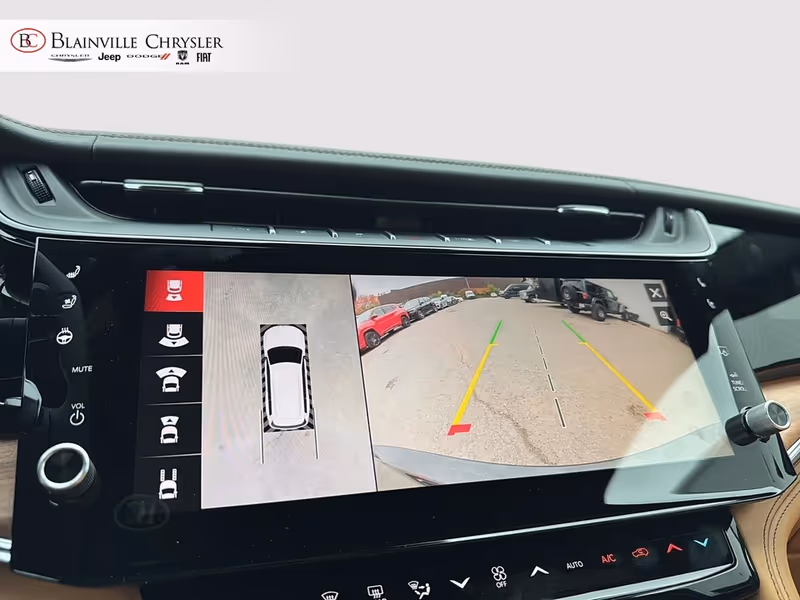 2027 Jeep Grand Cherokee L Laredo Altitude
