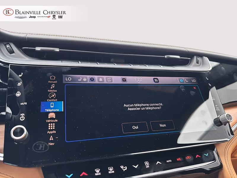 2027 Jeep Grand Cherokee L Laredo Altitude