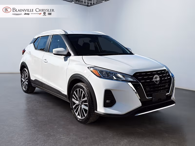 2025 Nissan Kicks Play SV