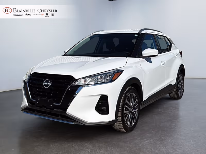 2025 Nissan Kicks Play SV