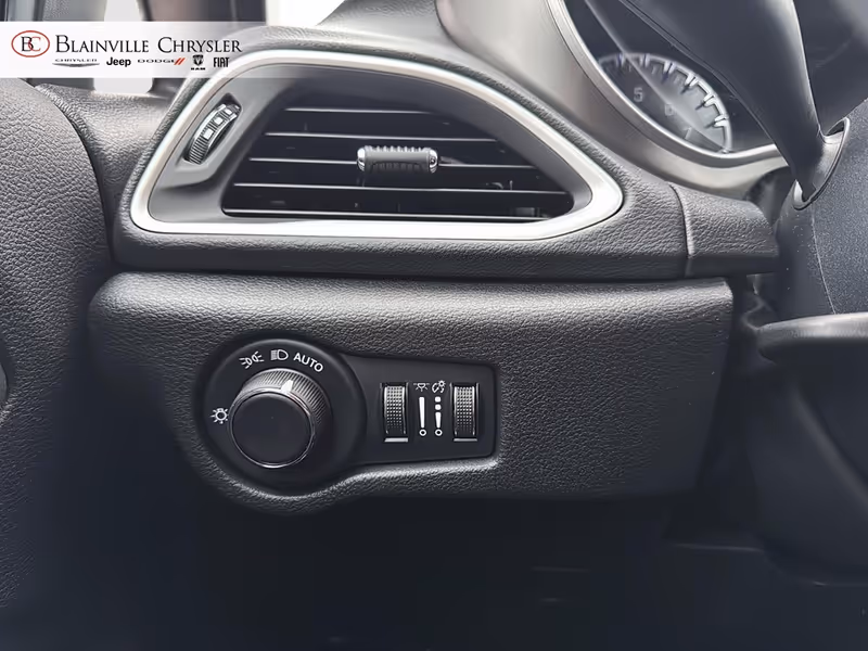 2027 Chrysler Grand Caravan SXT