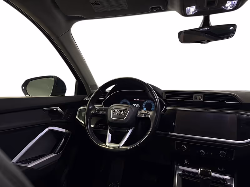 2022 Audi Q3 Komfort