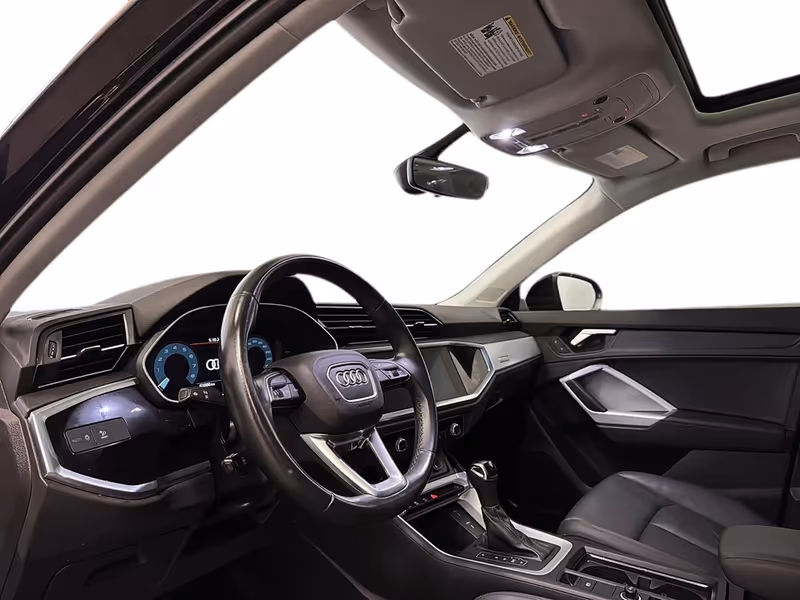 2022 Audi Q3 Komfort