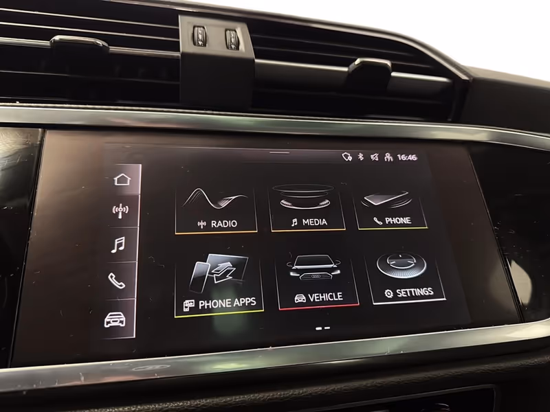 2022 Audi Q3 Komfort