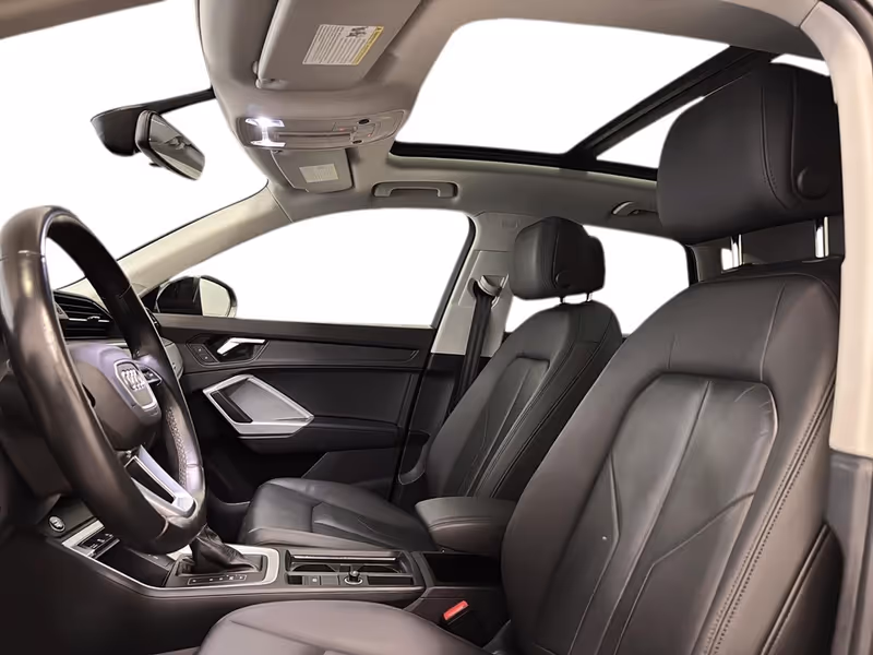 2022 Audi Q3 Komfort